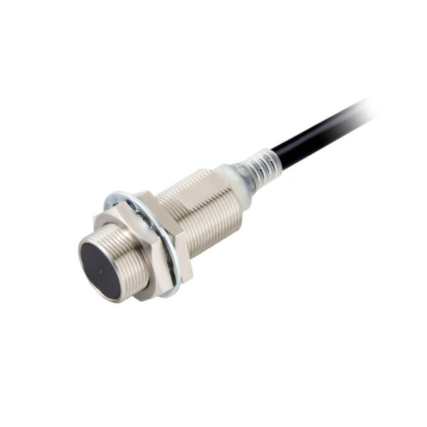 Détecteur de proximité inductif, nickel-laiton, corps long, m18, blindé, 8 mm, dc, 3 fils, pnp nonc, io-link com2, 2 m précâblé