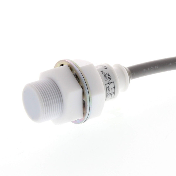 M18, blindé, 5 mm, 10-30 Vc.c., PNP, NO, câble 2 m